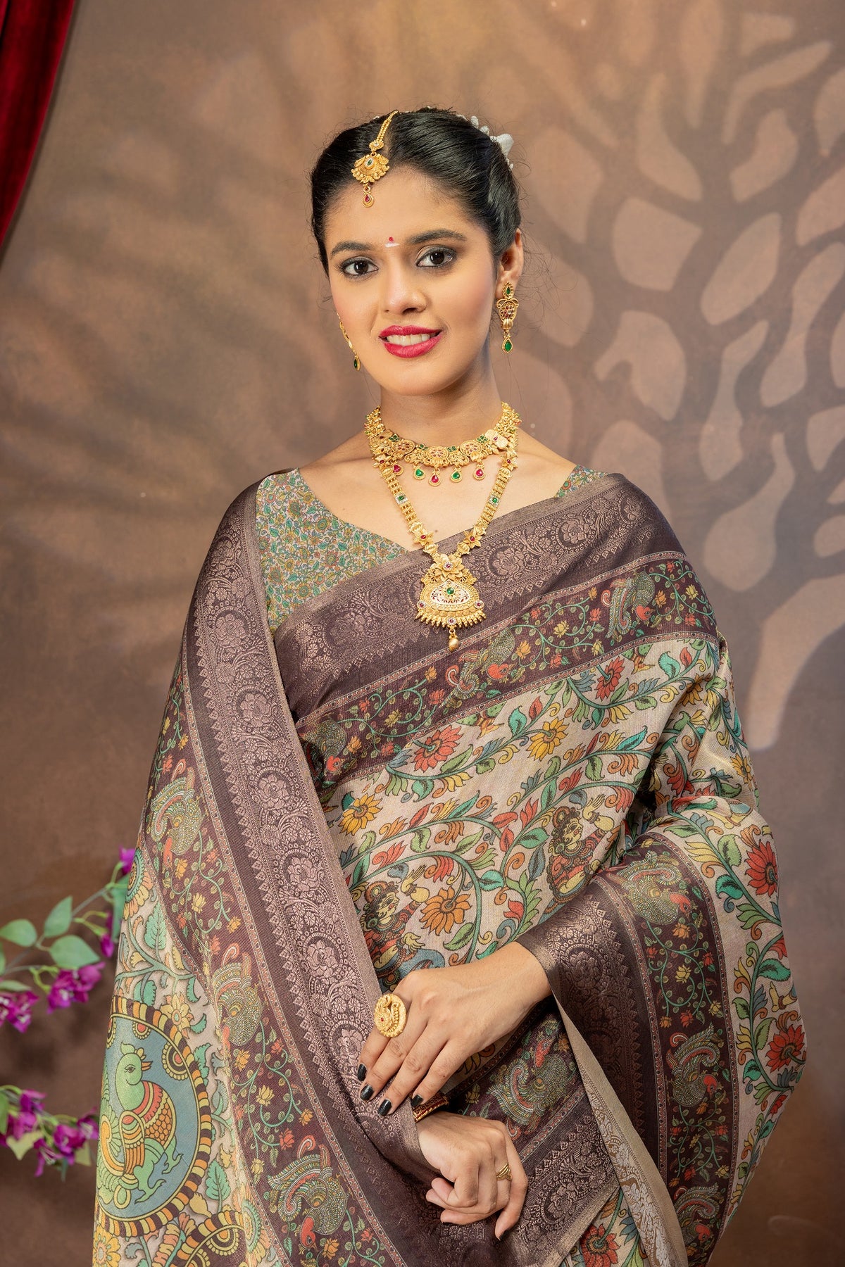 Pushpavali Vaibhavam Kalamkari Cotton Silk Saree with Floral Art Pallu & Zari Border
